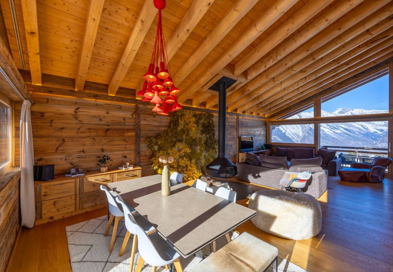 Apartment in Haute-Nendaz - Le Grimpeur, Mer de Glace Spa Access, 50m skilift