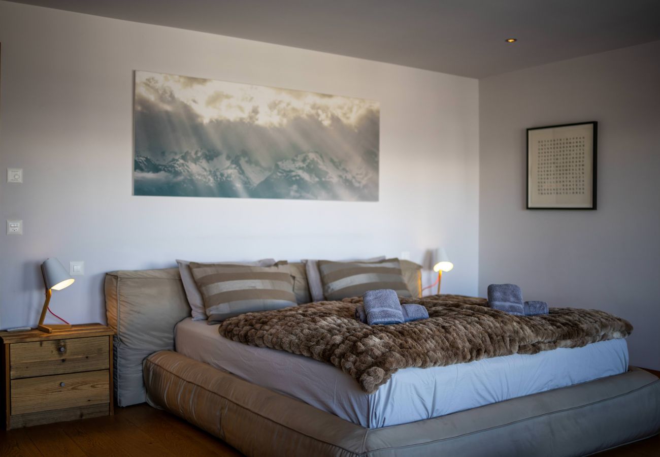 Apartment in Haute-Nendaz - Le Grimpeur, Mer de Glace Spa Access, 50m skilift