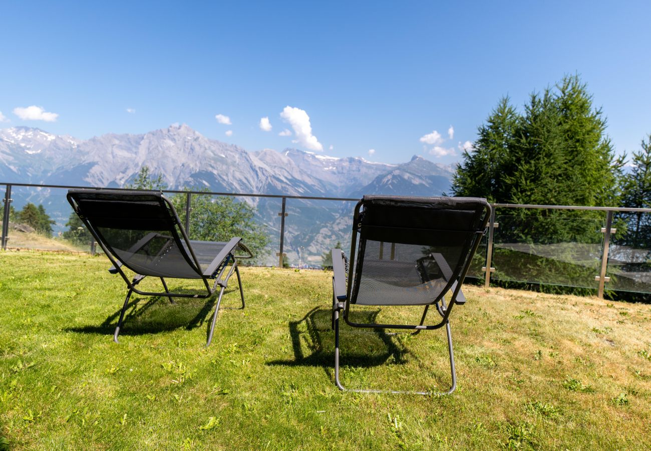 Chalet in Haute-Nendaz - Chalet Riquet - ski-in/out - luxe