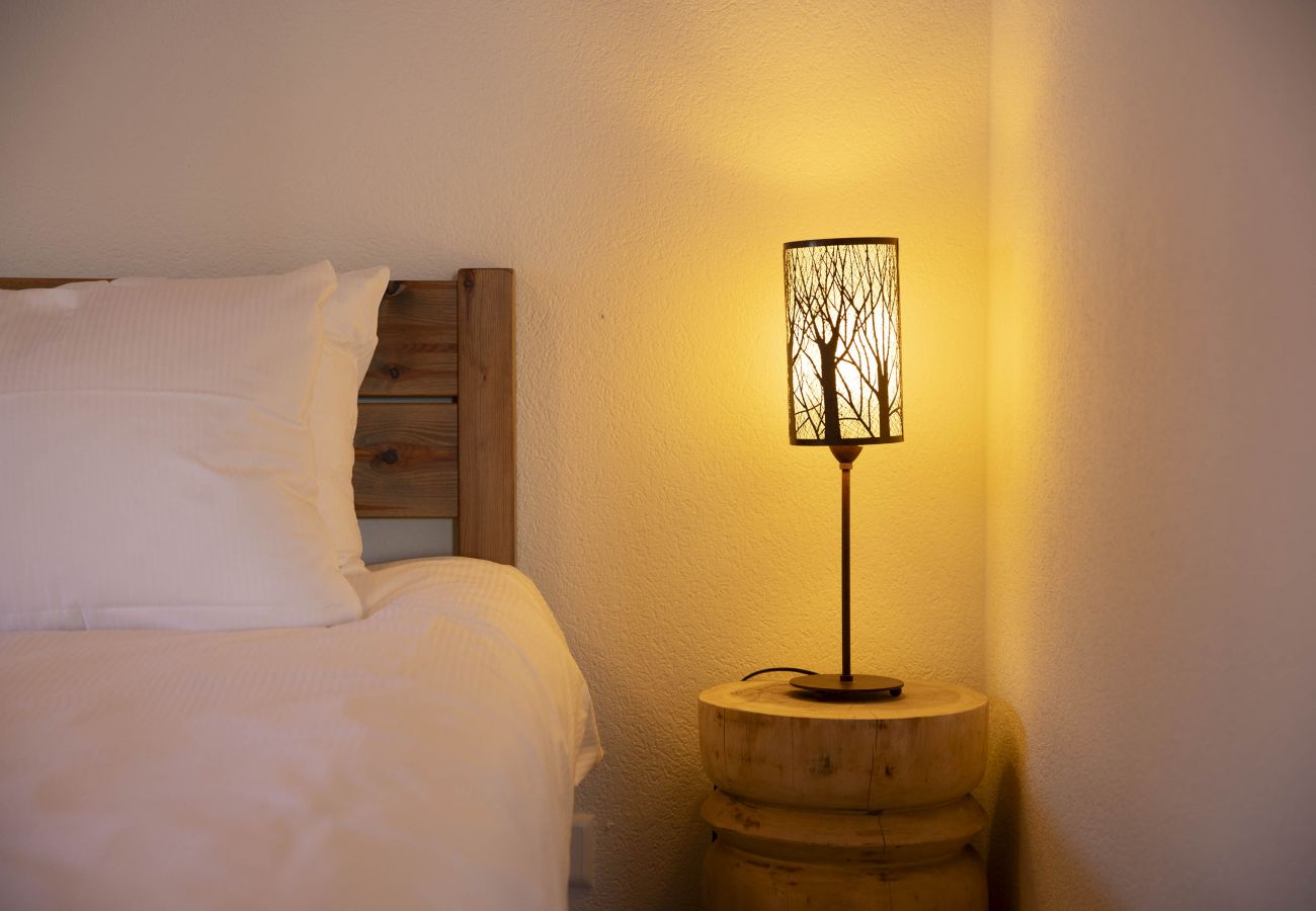 Chalet in Haute-Nendaz - Chalet Nid Blanc wood burning hottub