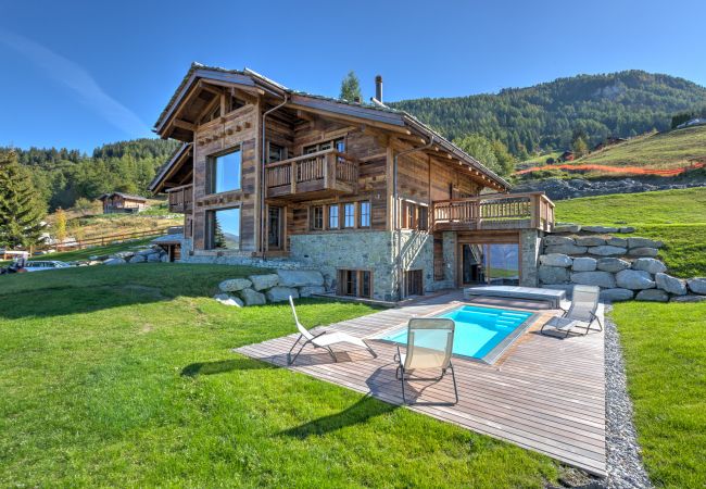 Villa in Haute-Nendaz - Luxury Alps Chalet YOLO