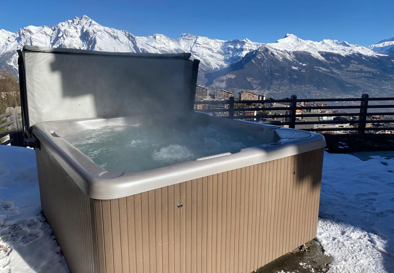 Chalet in Haute-Nendaz - Chalet Enchanteur sauna, jacuzzi, 13pax