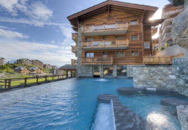 Apartment in Haute-Nendaz - Le Refuge 2 - Spa access