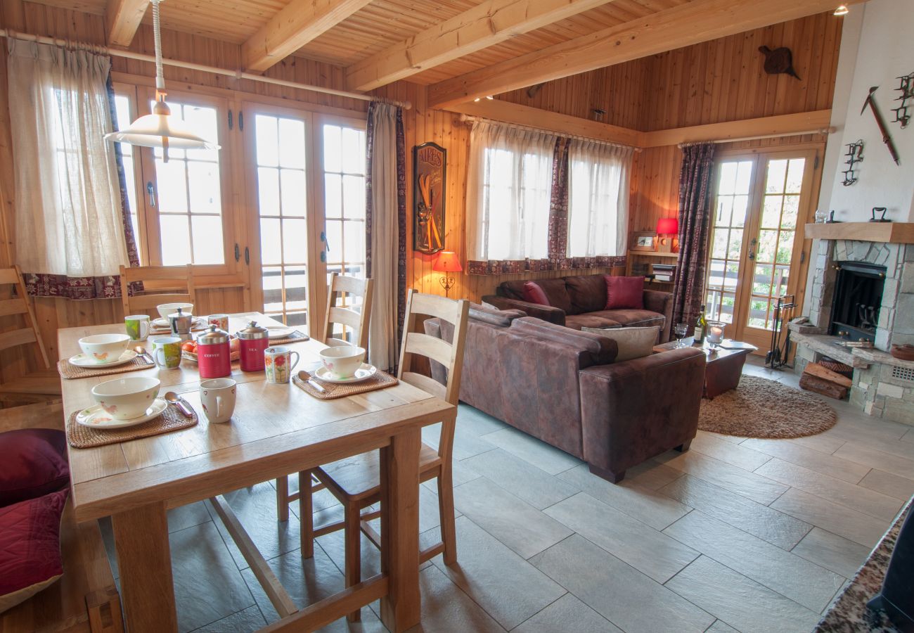 Chalet in Haute-Nendaz - Chalet Lisa, ski-in/out, accessible by car