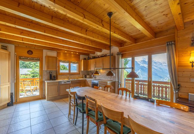 Chalet in Haute-Nendaz - Chalet Le Papillon, sauna, 4 Vallées Chalet in Haute-Nendaz - Chalet Le Papillon, sauna, 4 Vallées