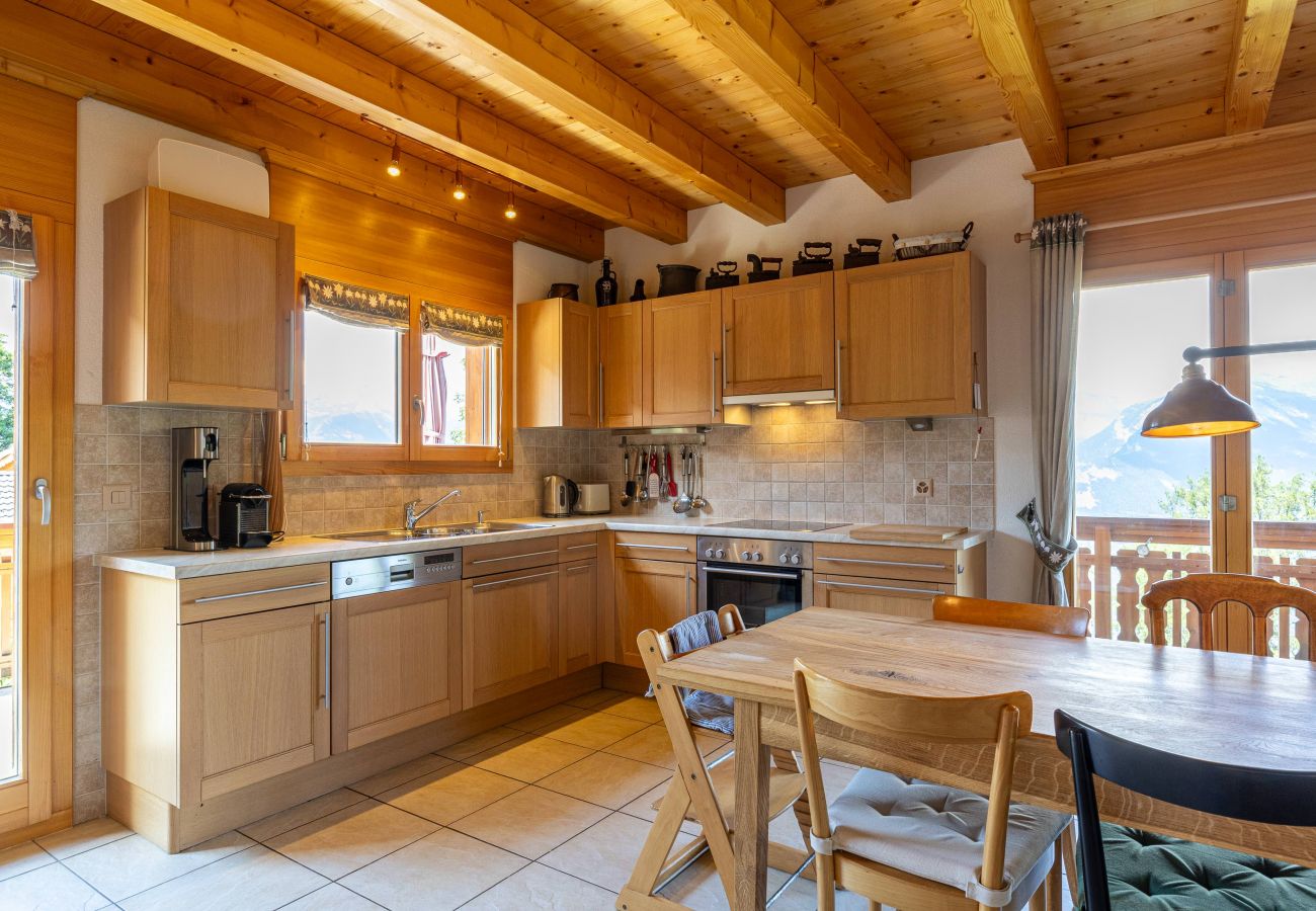 Chalet in Haute-Nendaz - Chalet Le Papillon, sauna, 4 Vallées