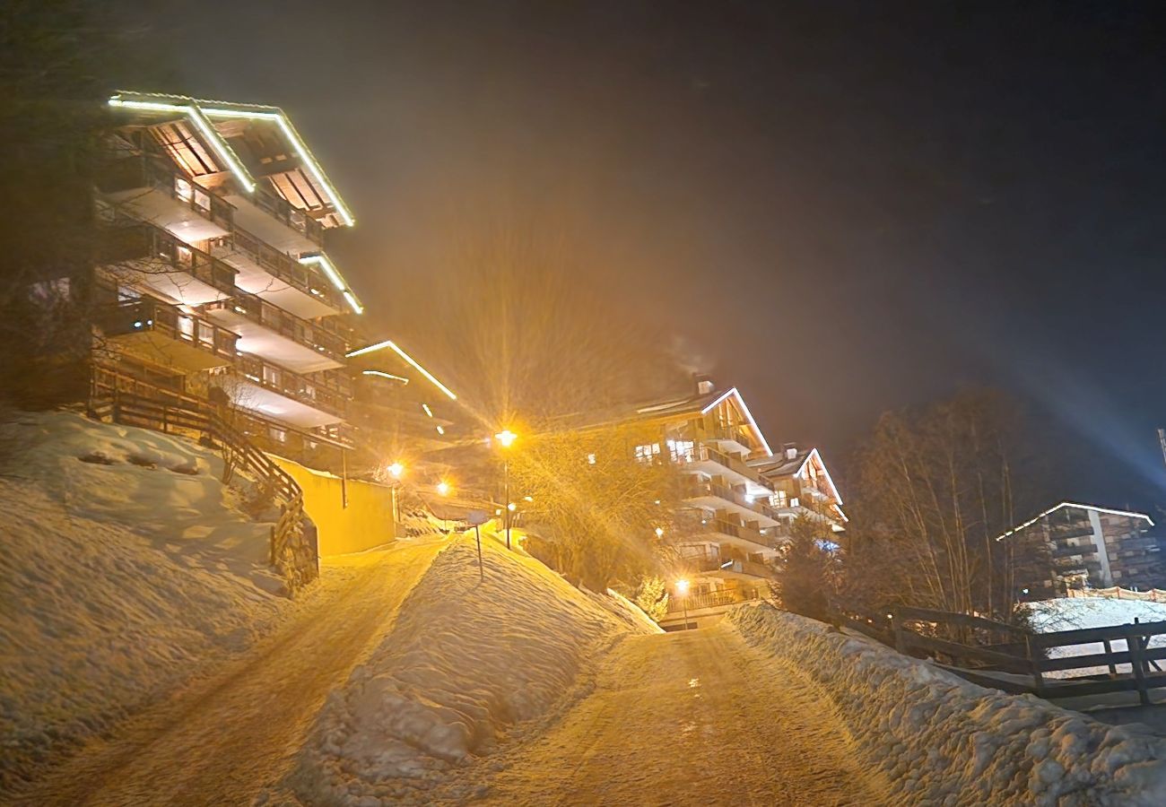 Apartment in Haute-Nendaz - Domaine des Reines C1 - Swimming pool