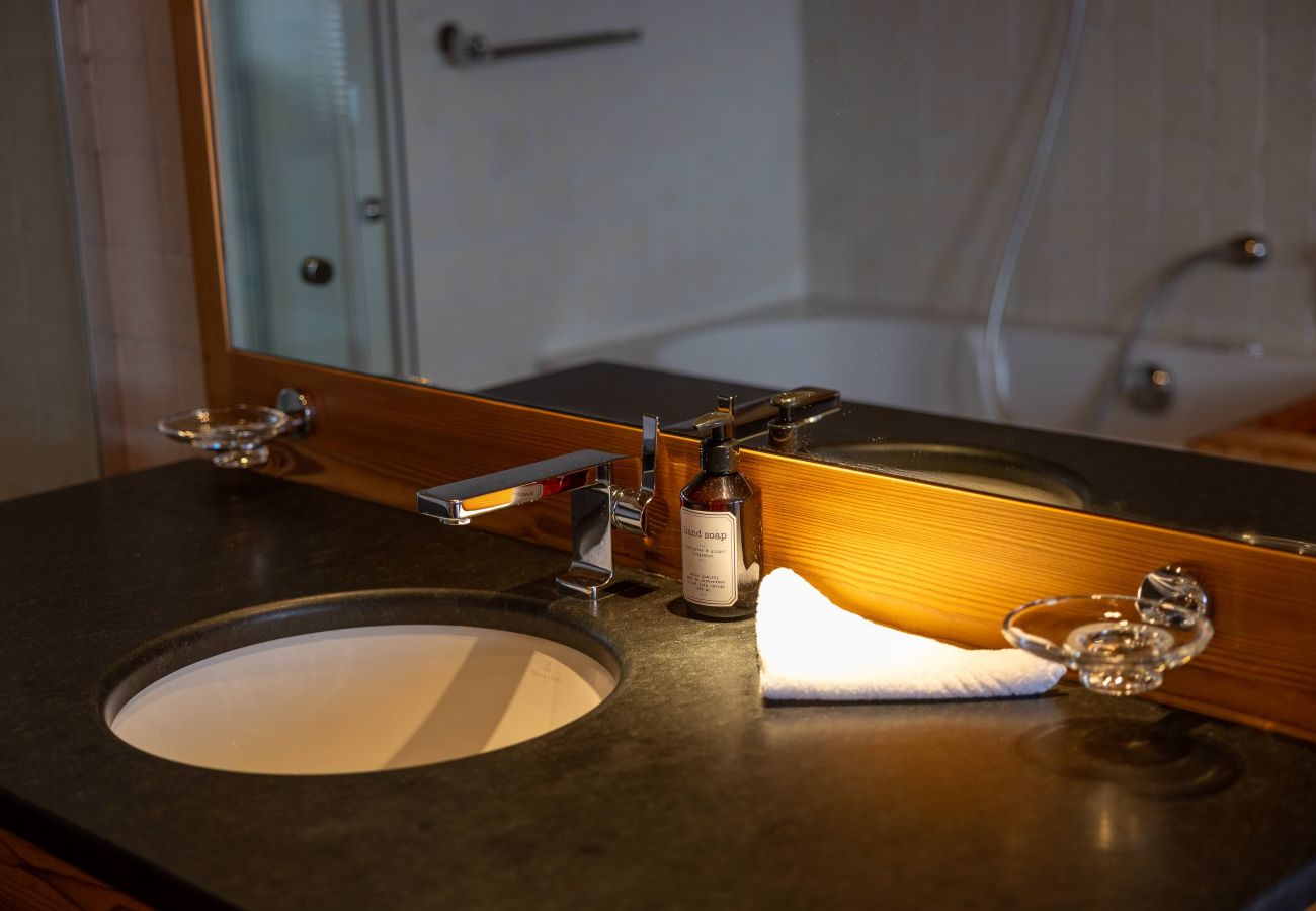 Chalet in Haute-Nendaz - Chalet Chafrebelle - sauna & view