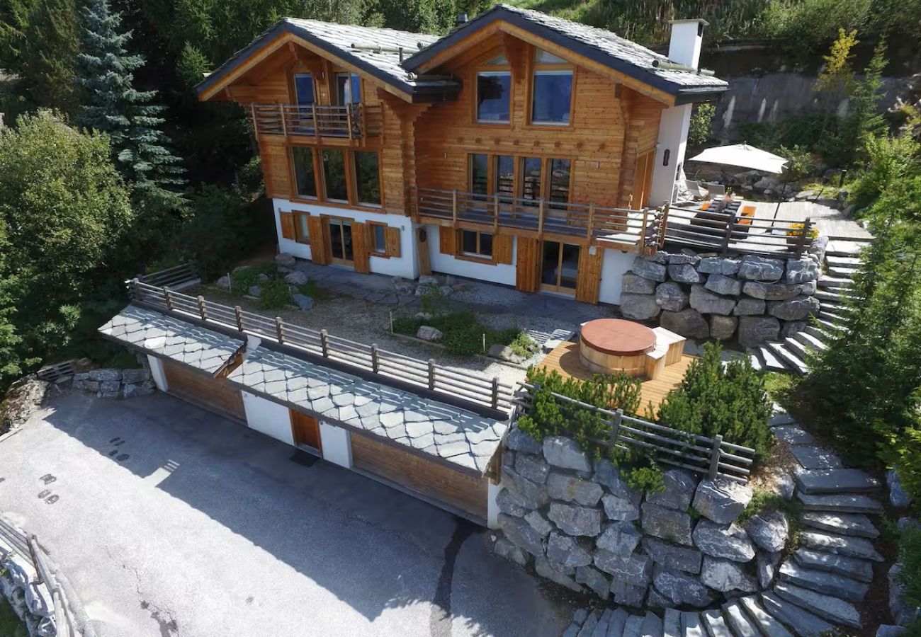 Chalet in Haute-Nendaz - Chalet Nicola, great view, hot tub & sauna