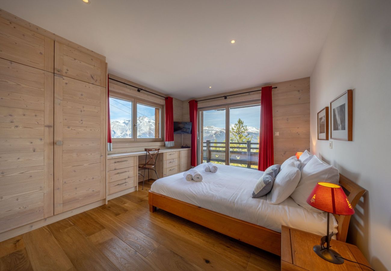 Chalet in Haute-Nendaz - Chalet Casse-Noisette wonderful, ski-in ski-out