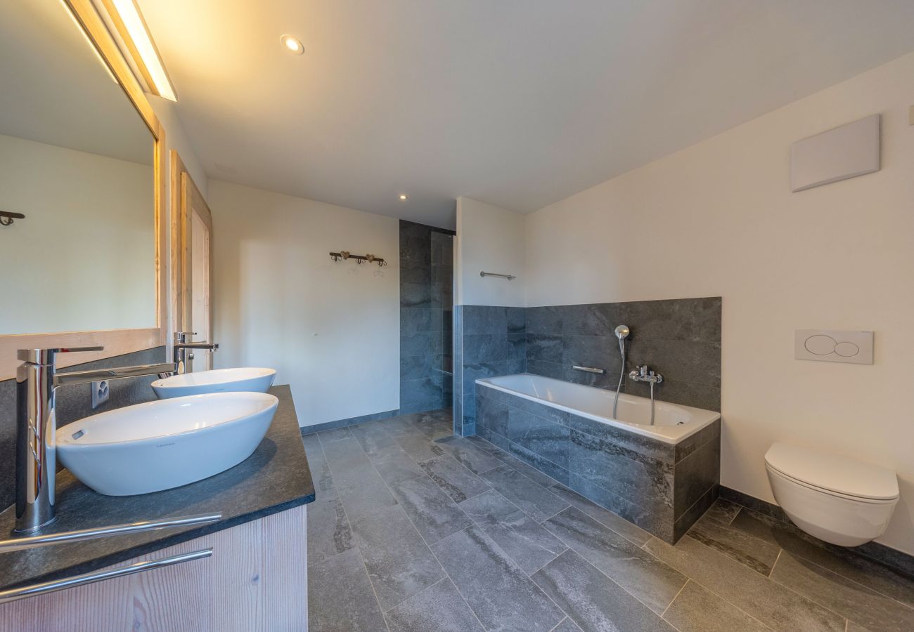 Chalet in Haute-Nendaz - Chalet Casse-Noisette wonderful, ski-in ski-out