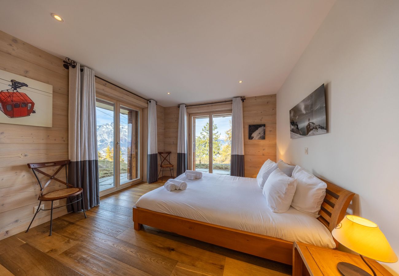 Chalet in Haute-Nendaz - Chalet Casse-Noisette wonderful, ski-in ski-out