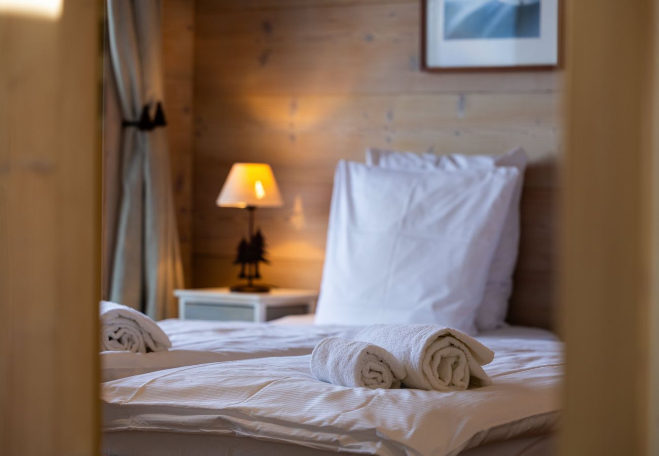 Chalet in Haute-Nendaz - Chalet Casse-Noisette wonderful, ski-in ski-out