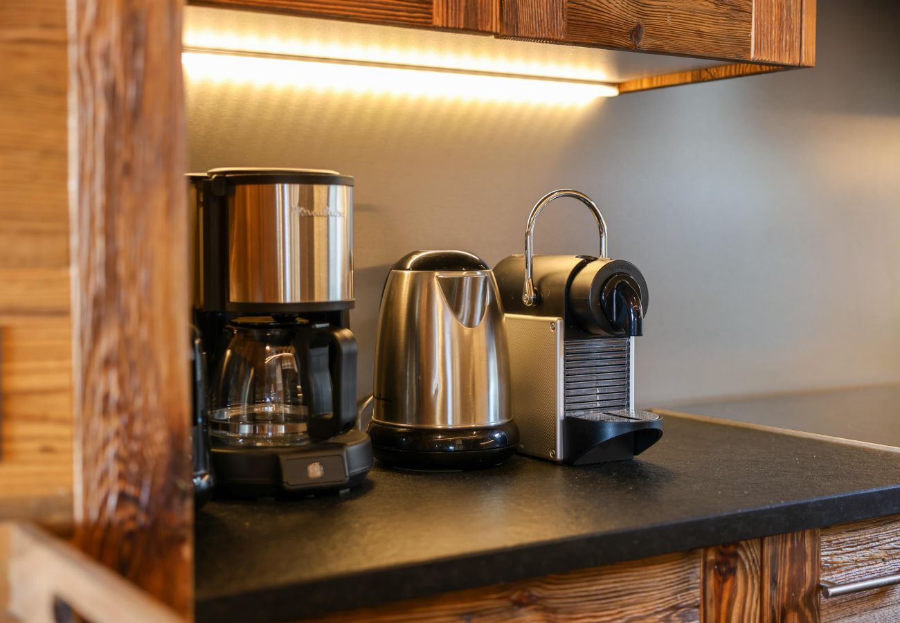 Chalet in Haute-Nendaz - Chalet Casse-Noisette wonderful, ski-in ski-out