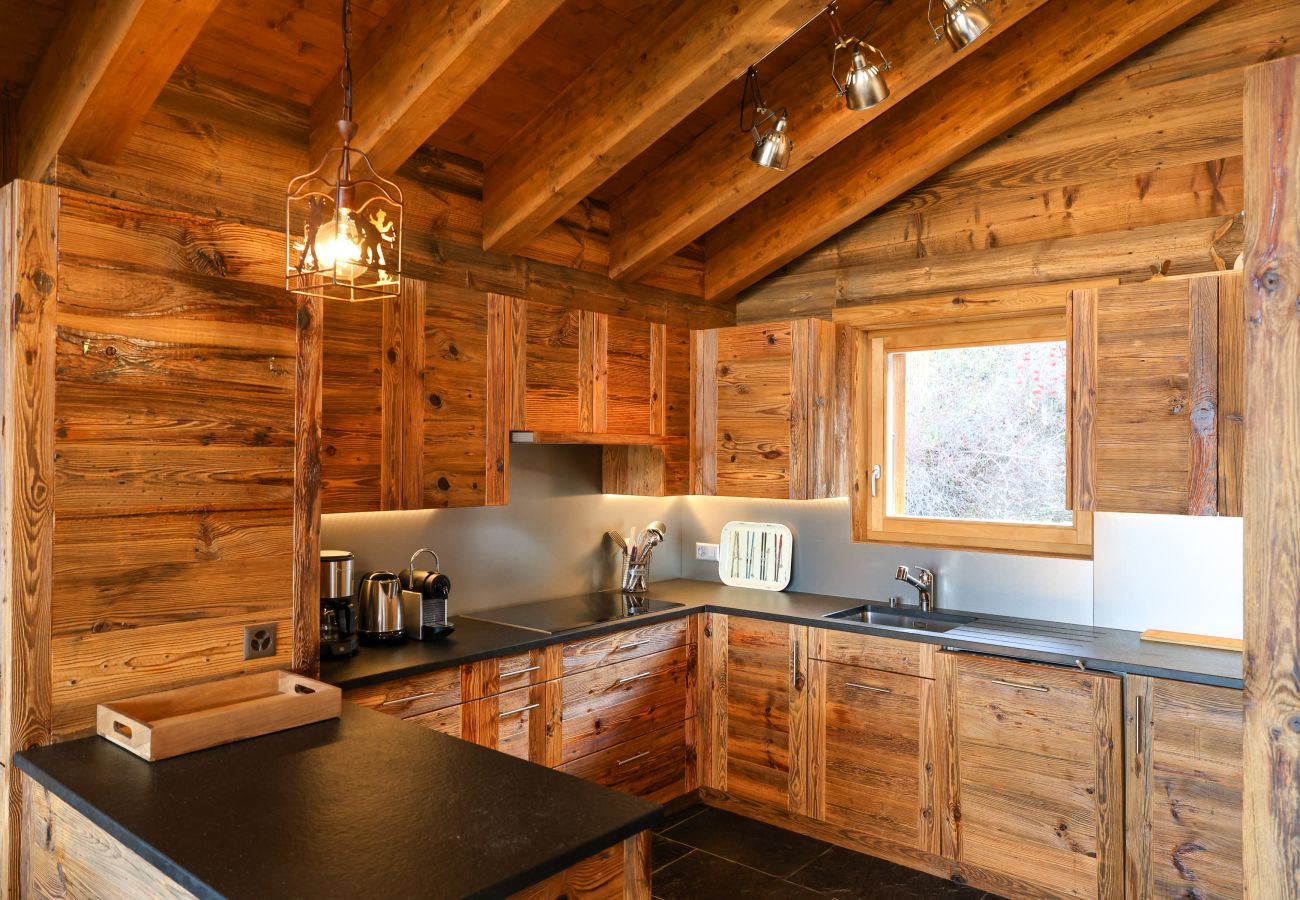 Chalet in Haute-Nendaz - Chalet Casse-Noisette wonderful, ski-in ski-out