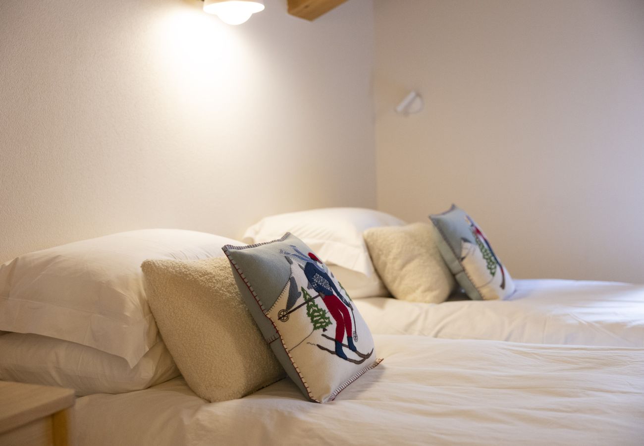 Chalet in Haute-Nendaz - Chalet Chevalier, gym, hot tub, sauna