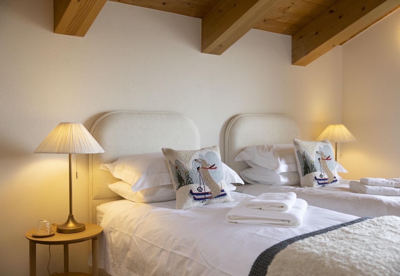 Chalet in Haute-Nendaz - Chalet Chevalier, gym, hot tub, sauna