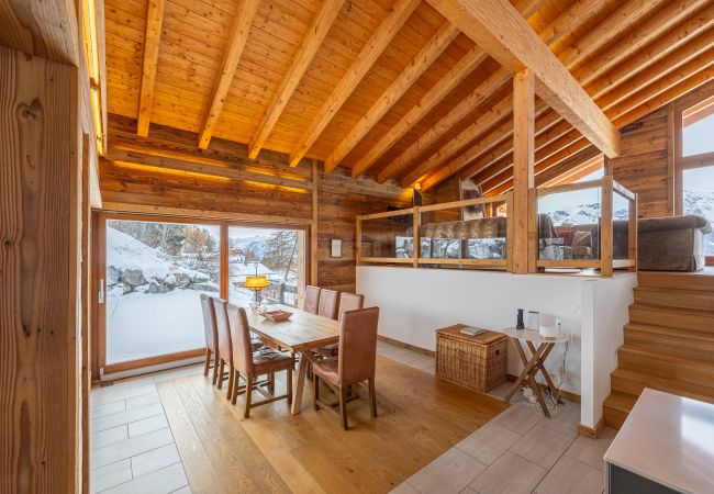 Chalet à Haute-Nendaz - Above the Clouds - spacious chalet with great view Chalet à Haute-Nendaz - Above the Clouds - spacious chalet with great view