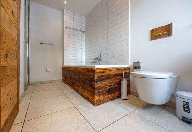 Chalet à Haute-Nendaz - Above the Clouds - spacious chalet with great view Chalet à Haute-Nendaz - Above the Clouds - spacious chalet with great view