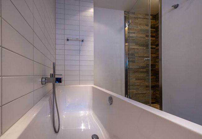 Chalet à Haute-Nendaz - Above the Clouds - spacious chalet with great view Chalet à Haute-Nendaz - Above the Clouds - spacious chalet with great view