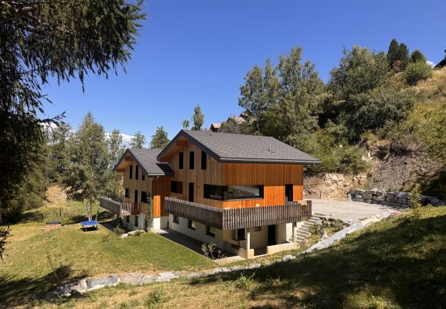 Chalet à Haute-Nendaz - Chalet La Rivière au calme à louer à l'année